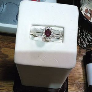 Ring 18K Gold WHITE GOLD 2.1 DWT