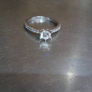 Ring 14K Gold WHITE GOLD 1.7 DWT