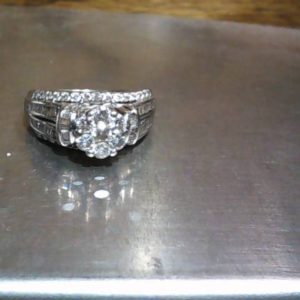 Ring 10K Gold WHITE GOLD 4.3 DWT