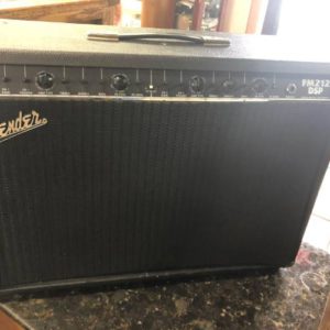 FENDER FM212DSP